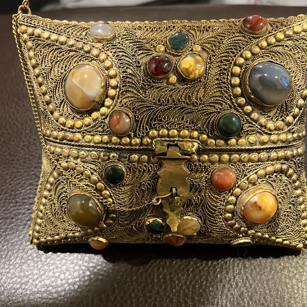 Vintage brass Sajai purse with semi-precious stones. - Picture 4 of 5